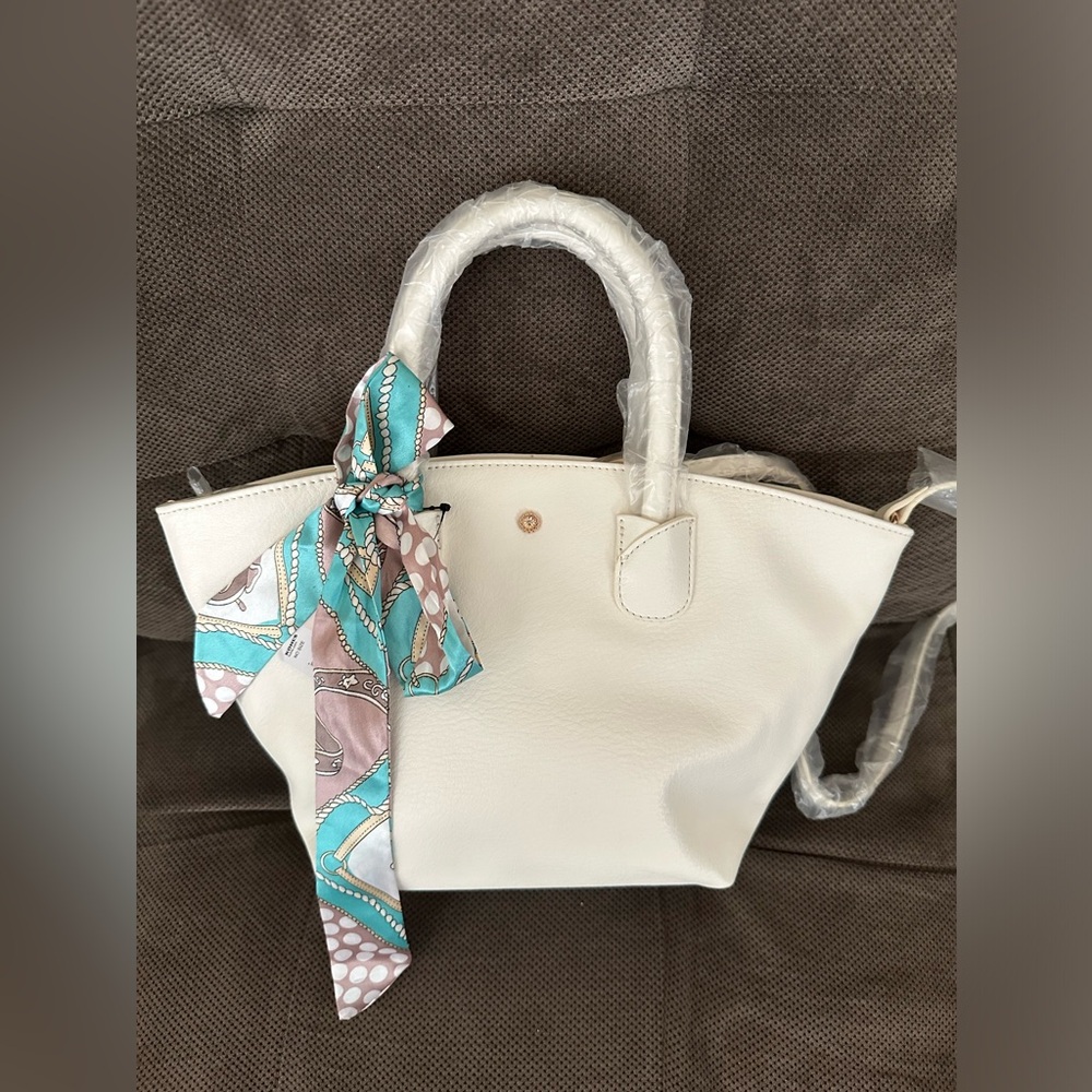 Lauren Conrad Hand and Crossbody Bag NWT